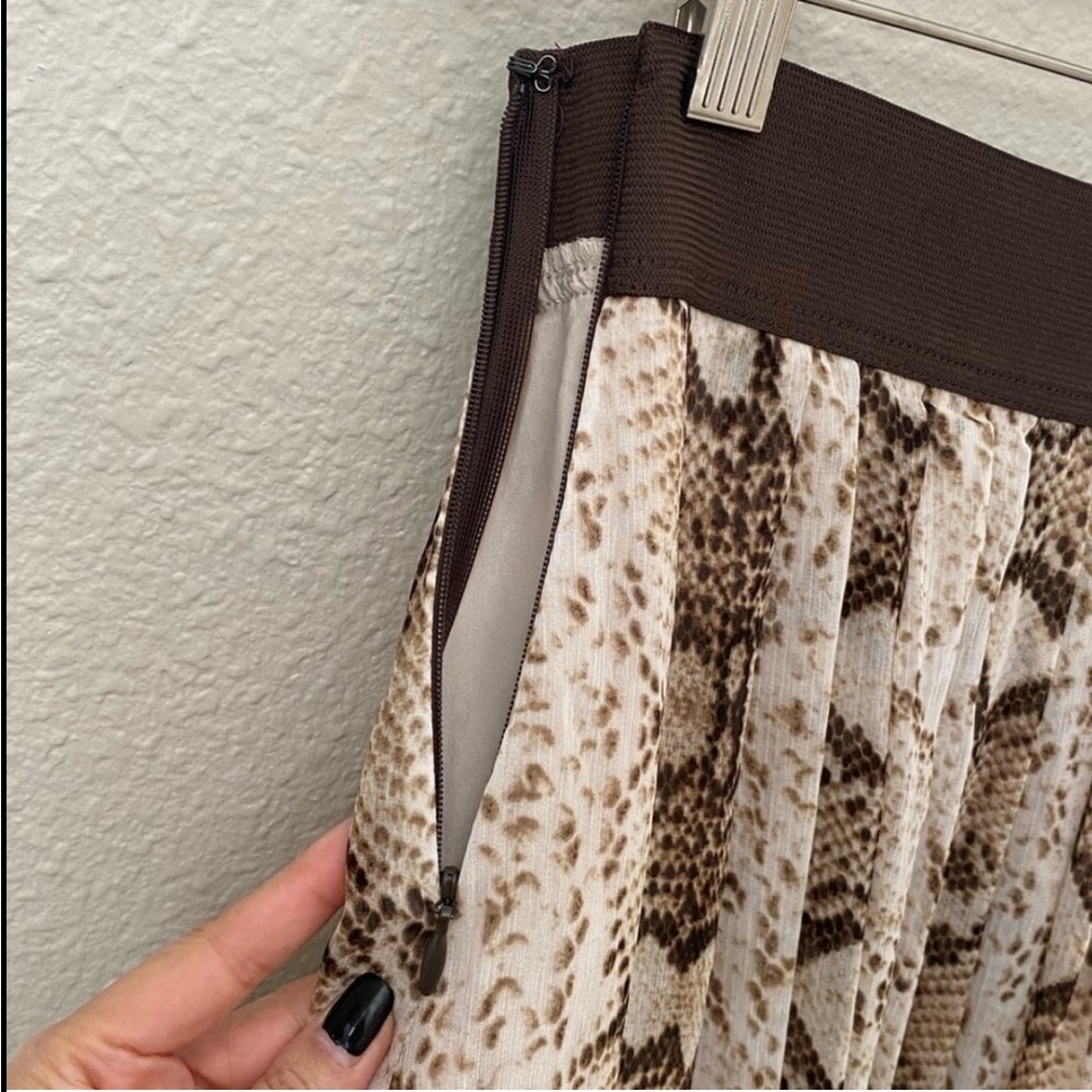 NWOT White House Black Market Snake Print Maxi Skirt - Picture 4 of 7
